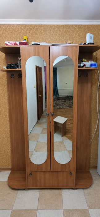 Шкаф на  продажу