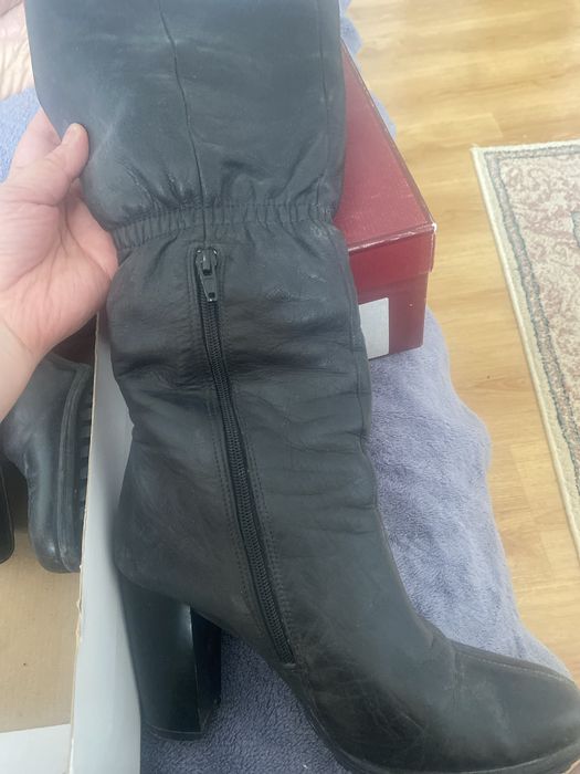 Продам женскую обувь