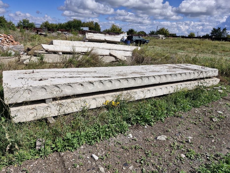 Продам б/у плиты перекрытия и ФБС