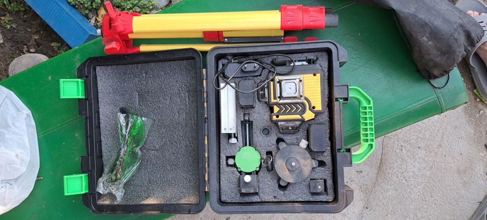 Лазерный уровень DeWalt