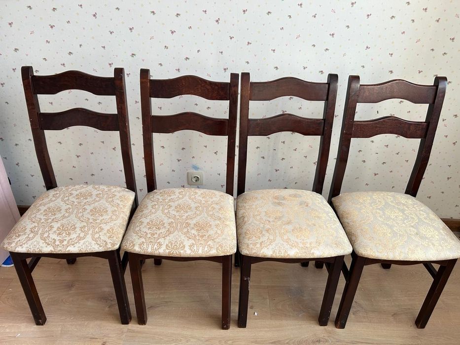 Стул  деревянный 5500