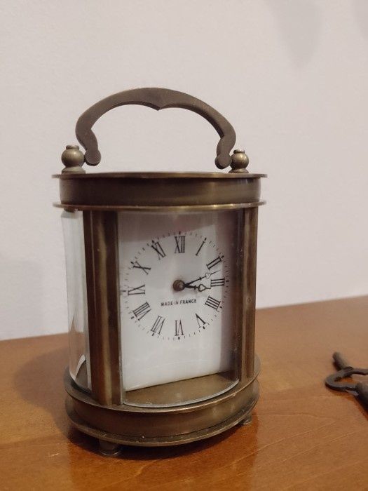 Ceas colecție de voiaj miniatural mecanic din bronz ,stare excepțional