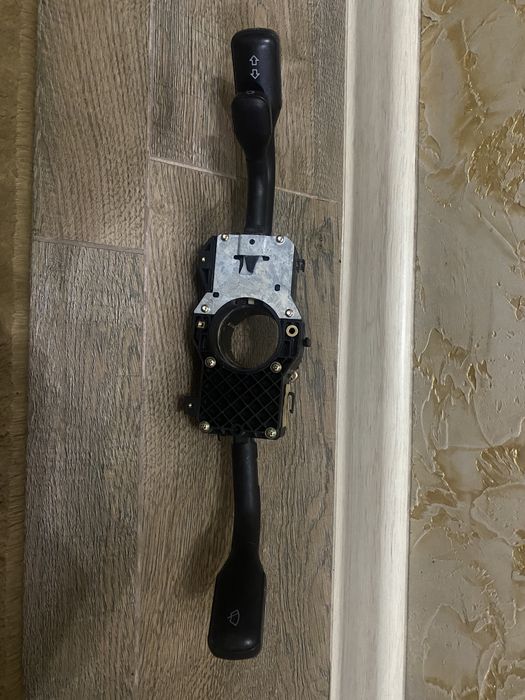 Гитара на Ауди 100 А6 С4 кузов.