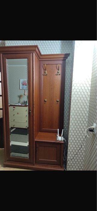 Продам шкаф для прихожей