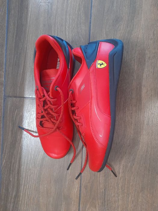 Adidași puma ferrari