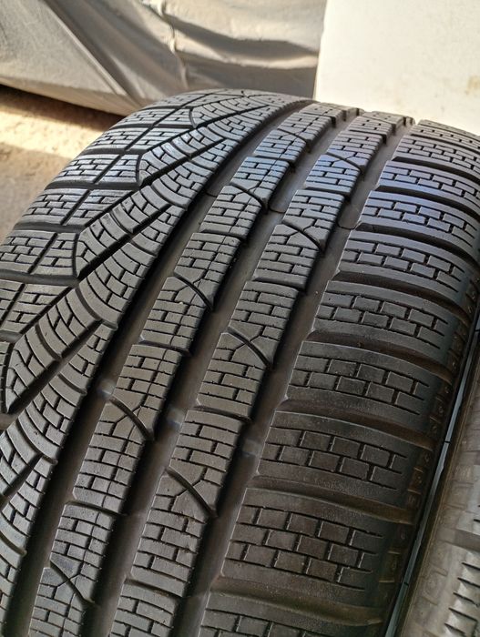 Почти нови 4бр 255/35/19 Pirelli WS240 МО dot3917