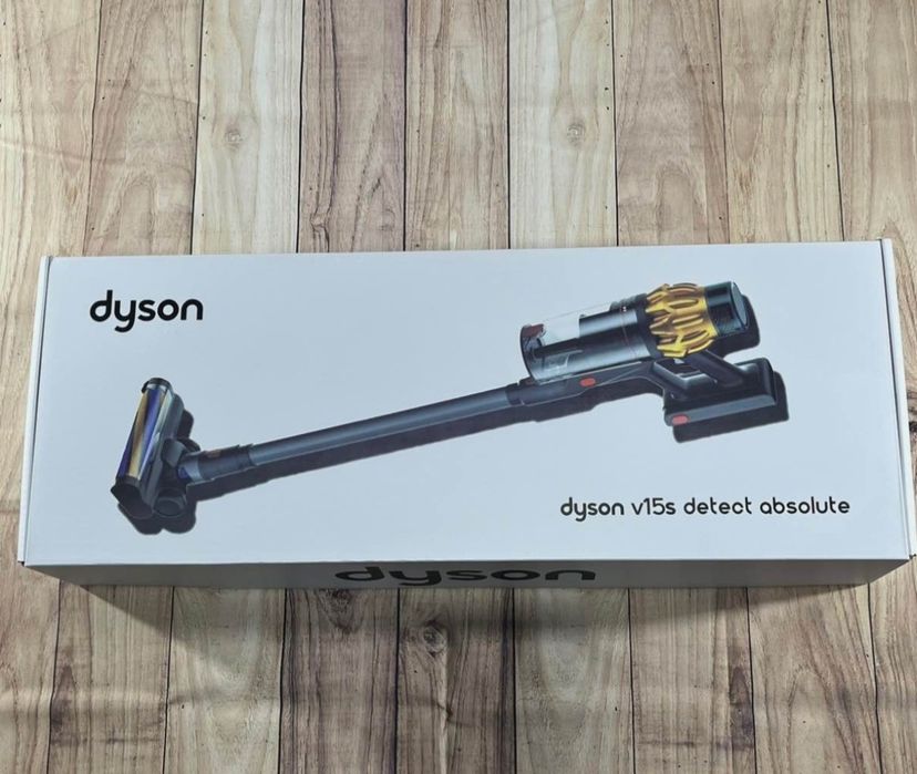 Dayson V15s detect absolute nou sigilat 
Tensiune 25,9 V

Putere 250 W

Capacitate baterie 2000 mAh

Timp de funcționare 4-4,5 ore 
Aspiratorul p