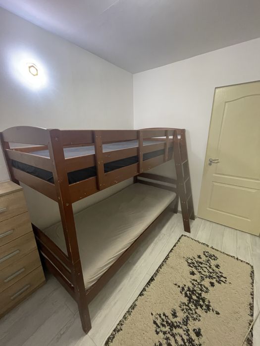 Pat Etajat din lemn cu saltele
