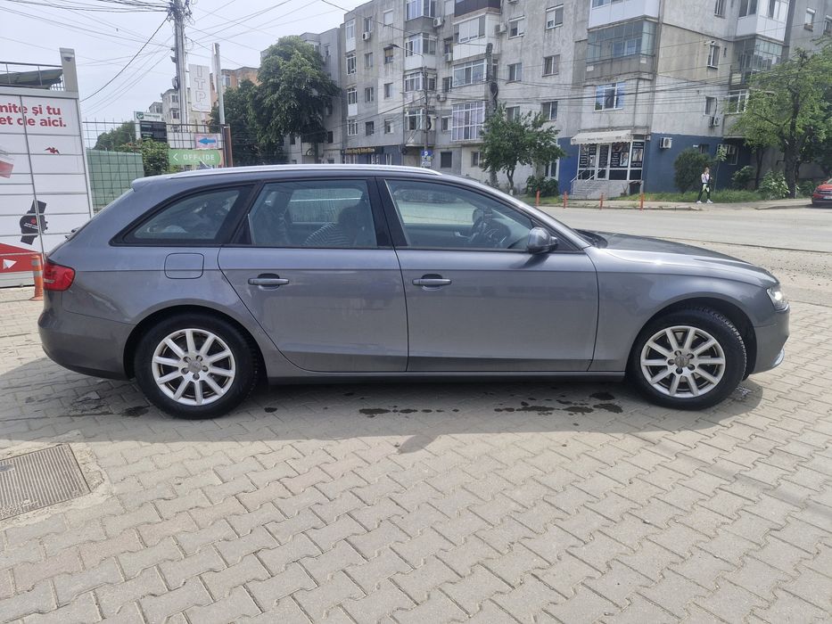 Se vinde Audi a4 b 8.5