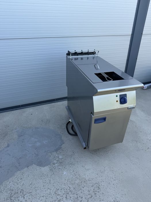 Friteuza Electrolux Pro Italia - 21lt - linia 900 - suport - 15 kw
