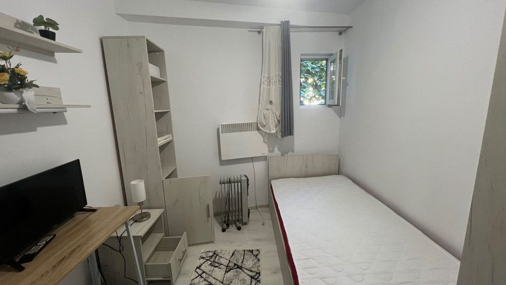 Cameră pentru student/ă– baie proprie, intrare separată – 5 min de UAIC
