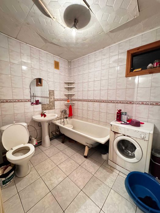 продам 3 комн кв. по ул.Ауэзова 24