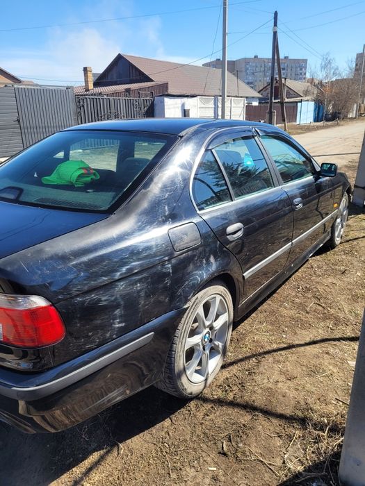 Продам БМВ 520 е39