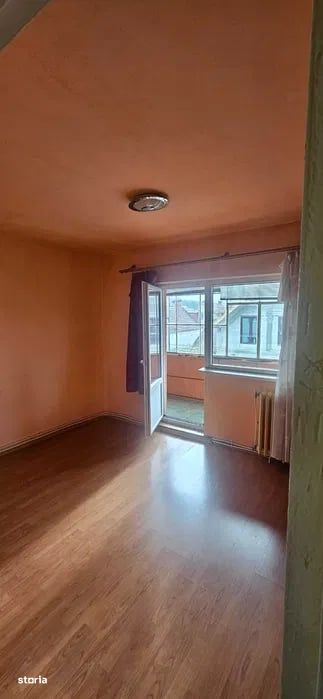 Apartament cu 4 camere, 2 bai, 2 balcoane I Dambul Rotund — fotografia 2