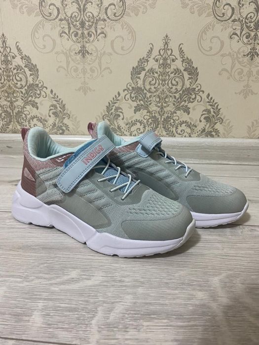 Туфли кросы ботинки