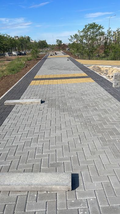 Укладка Брусчатка,паребрик,бордюр