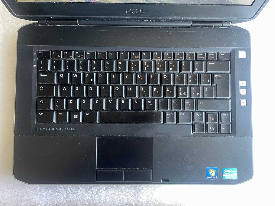 Продавам лаптоп DELL Latitude E5430