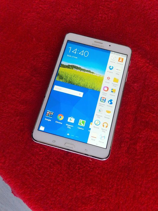 Tableta Samsung Galaxy Tab 4 cu slot Sim