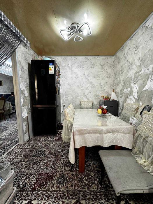 Продаётся 4х комнатная квартира на чиланзаре 23 квартал