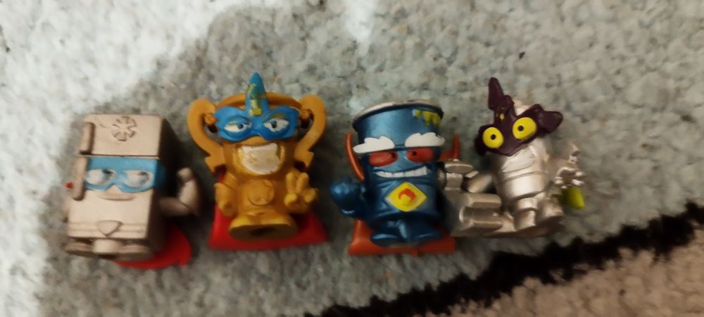 Superzings se vând și la bucata