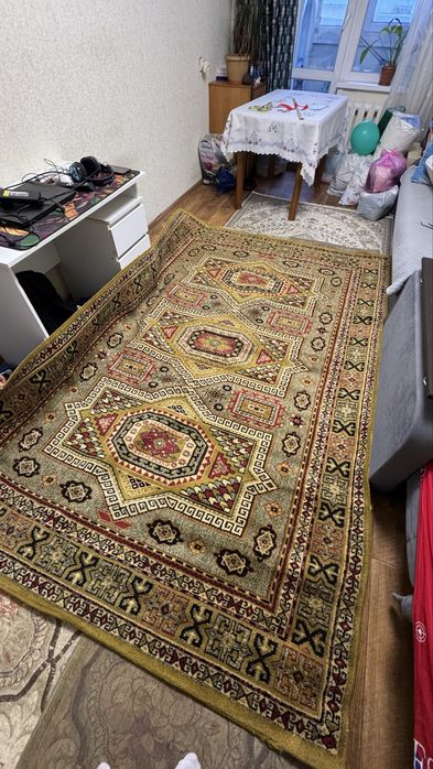 продам ковер для зала