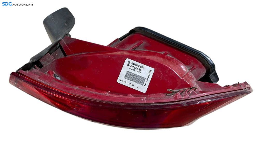 Stop Lampa Tripla Dreapta Halogen de pe Aripa Caroserie Volkswagen Passat B7 Break Combi 2010 - 2015 Cod 3AF945096E [LR0110]