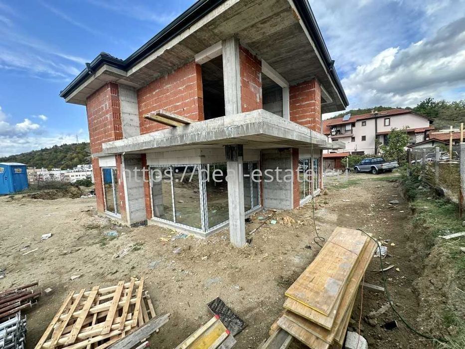 Продава се Къща в с. Еленово, Област Благоевград - 244 кв.м за 1128 €/кв.м - Снимка #1