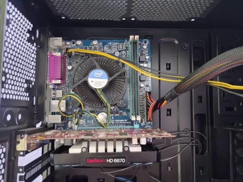 Бюджетен компютърен комплект – i5-2500 + Radeon HD 6670 + Дъна Платка  H61M +4 GB DDR3 RAM – 2×2 GB