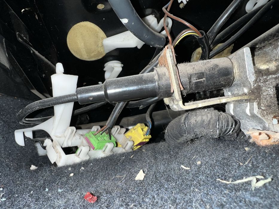 Салон с подгрев за Leon 1M