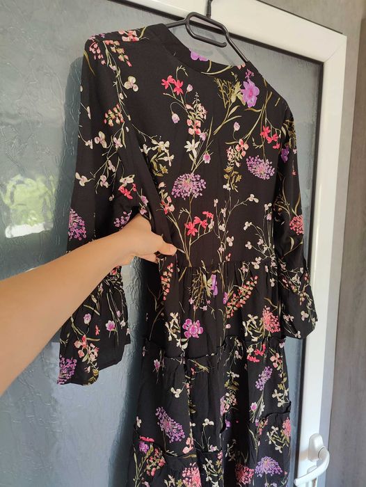 Рокля Vero Moda цветя размер 38 М