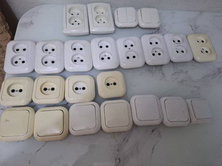 Розетки и выключатели