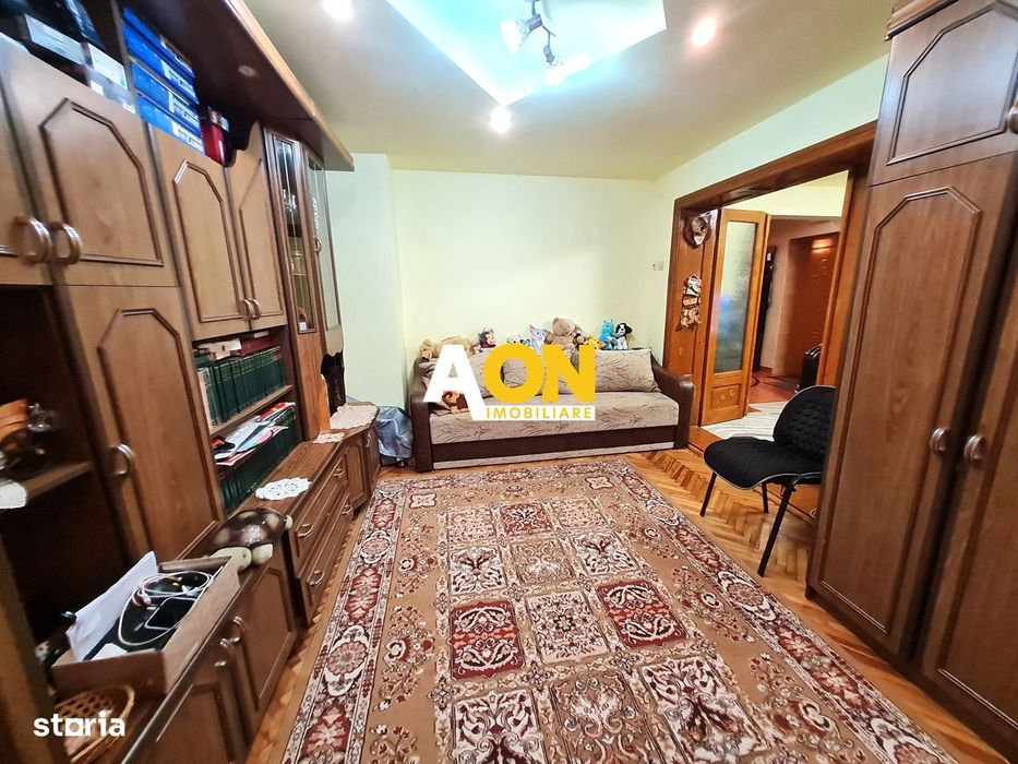 Apartament 3 Camere, 75 mp, Decomandat, Zona Cetate