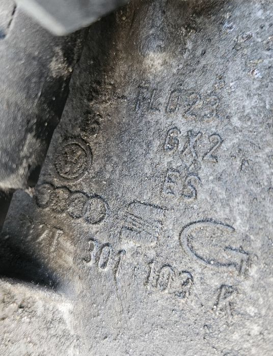 Cutie de viteze manuala 1.4 BCA 5 trepte Vw Golf 5 02T301103AB