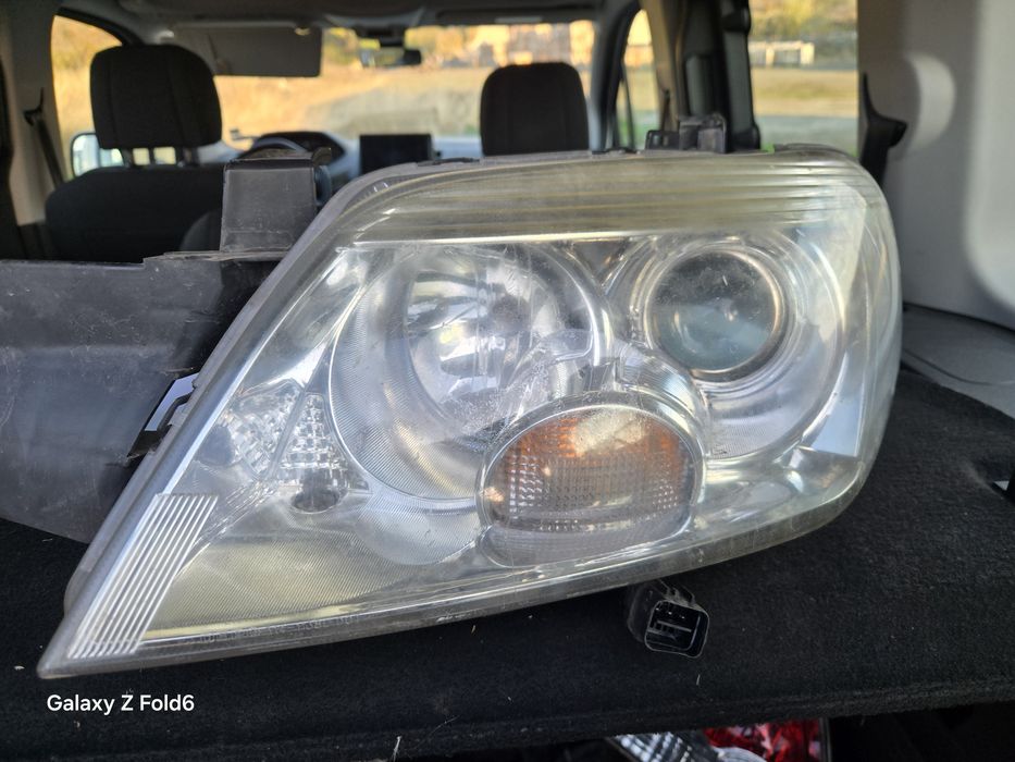 Фарове за мицубиши аутлендър 2004-2006 Mitsubishi outlander