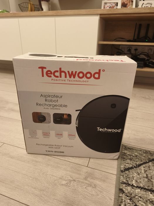 Робот прахосмукачка 2 в 1 Techwood TAR-2036, 450 Pa, 350 мл, Моп, Автономия 90 мин, Черен