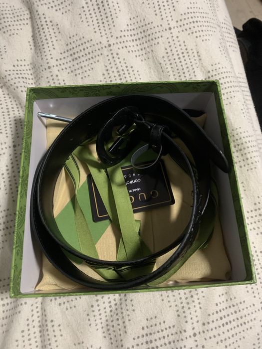 Curea Gucci piele sigla aurie