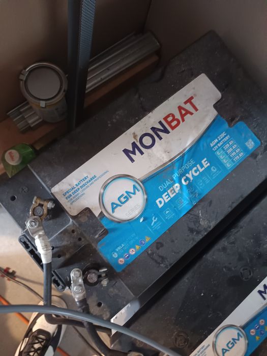 Baterii solare monbat