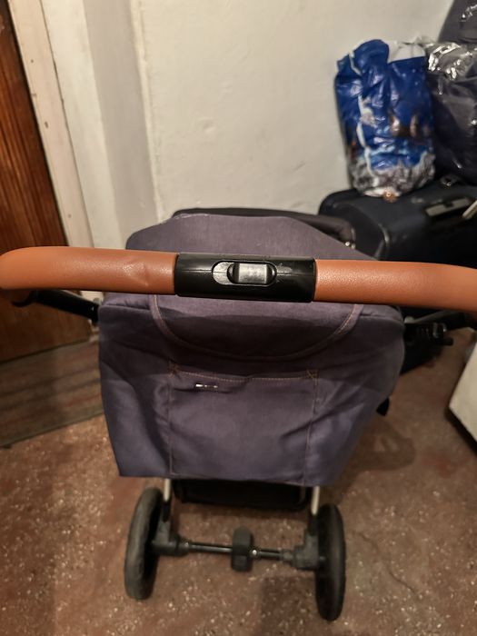 Продам коляску Teknum