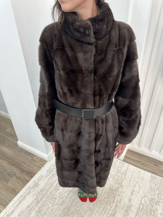 Продам норковую шубу