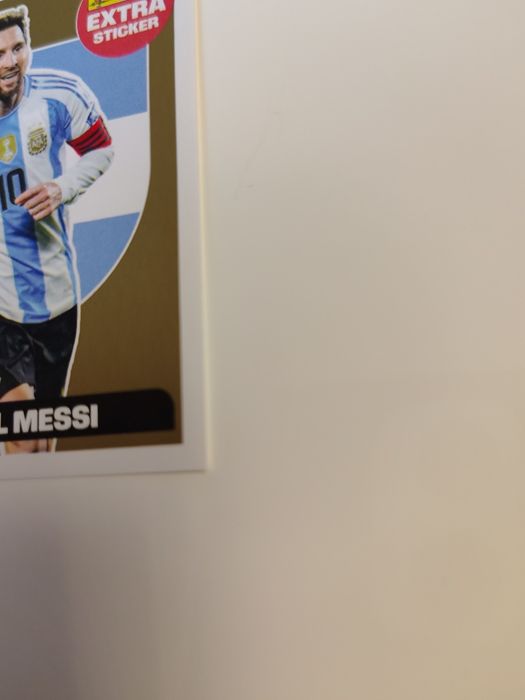 Extra sticker Messi, Ronaldo  gold