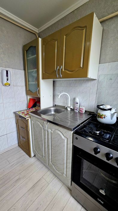 Продам кухонный шкаф