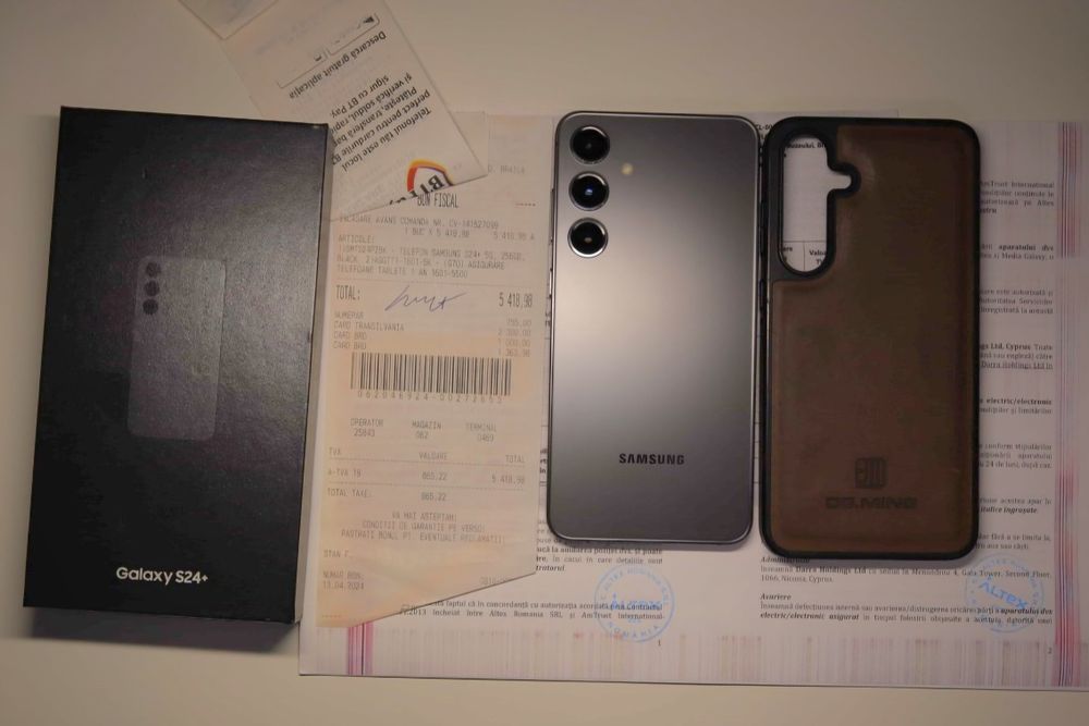 Vând Samsung S24+ 256gb,ecran impecabil, în stare bună