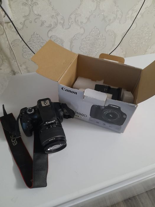 Продам фотоаппарат Canon 1100d