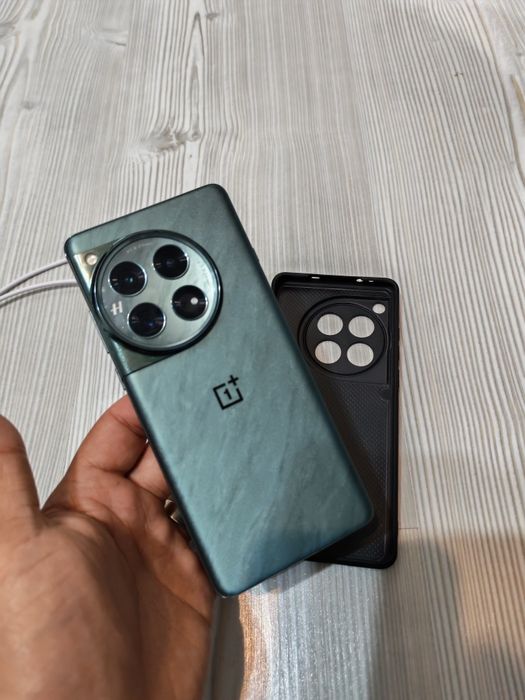 OnePlus 12 -16Gb ram 512gb storage stare noy