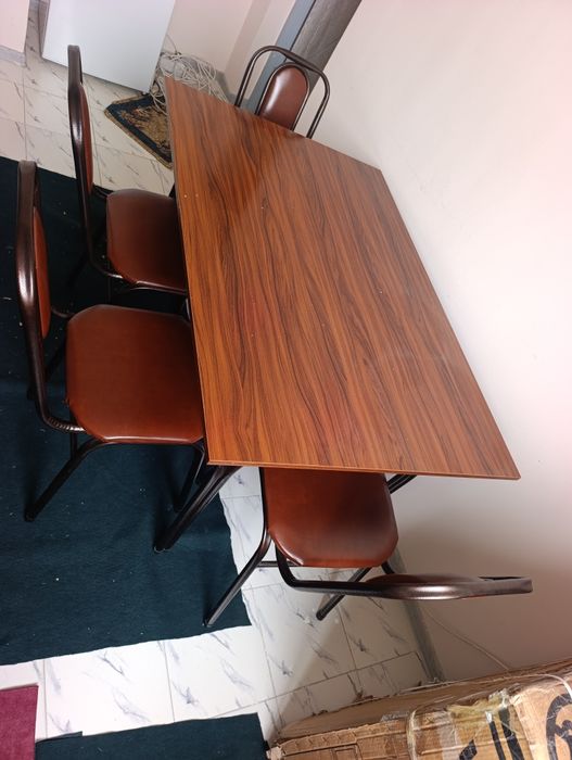 Oshxona uchun Stol stul