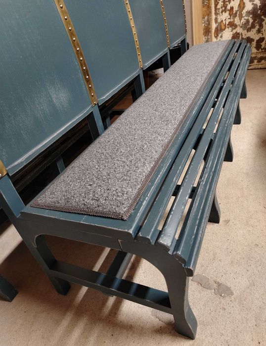 Banci vechi din lemn reconditionate/ Bancheta