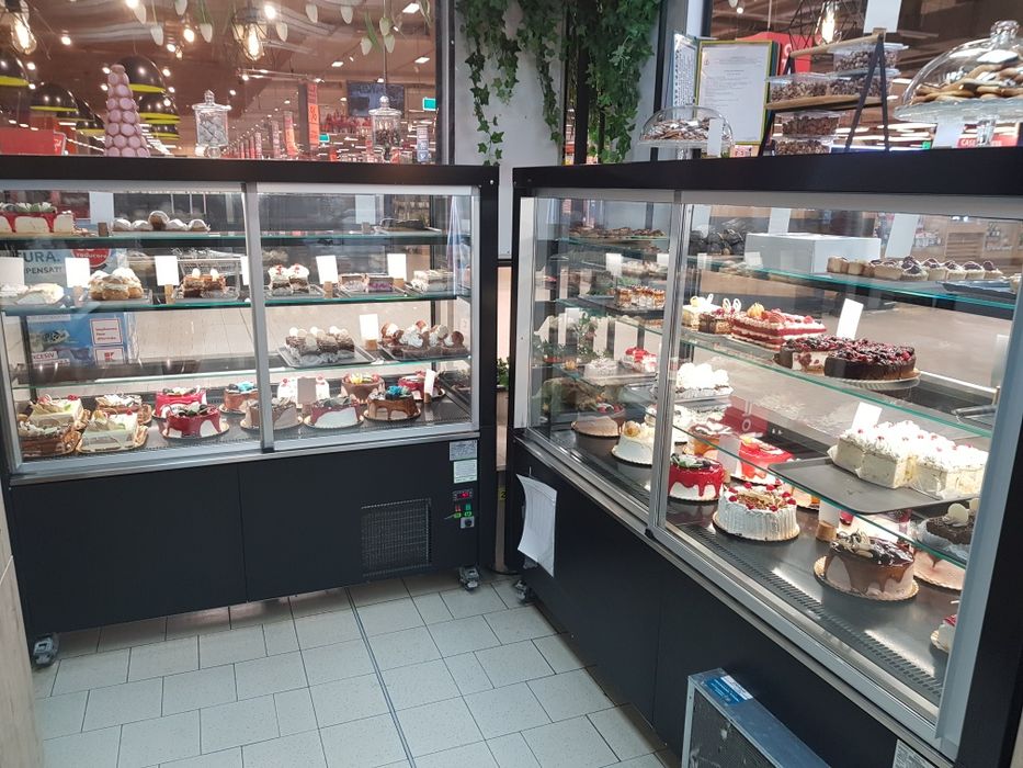 VITRINA Frigorifica Prajituri profesionale