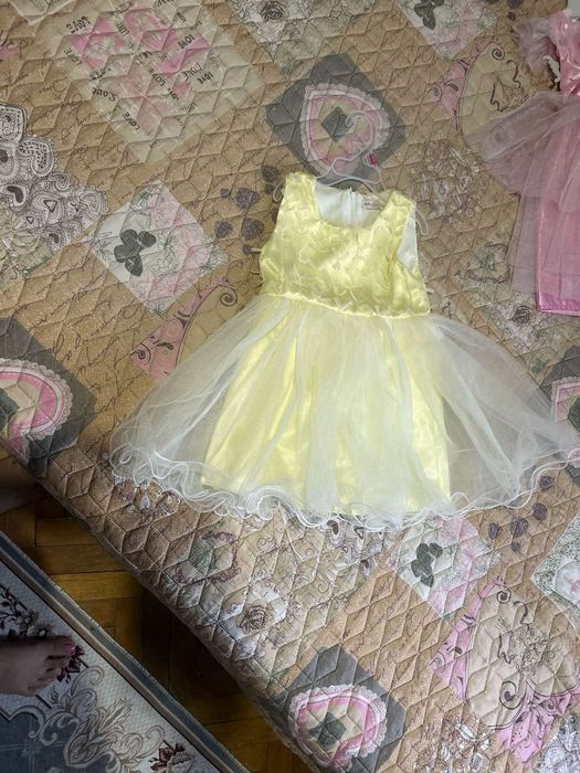 Детски Роклички  за официални поводи.