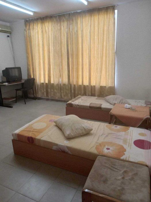 Дава се под наем Двустаен апартамент в Бургас, Победа - 55 кв.м за 127.5 € - Снимка #2