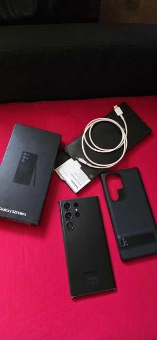 Samsung Galaxy S23 Ultra 256GB 8GB RAM Black ПЪЛЕН КОМПЛЕКТ!